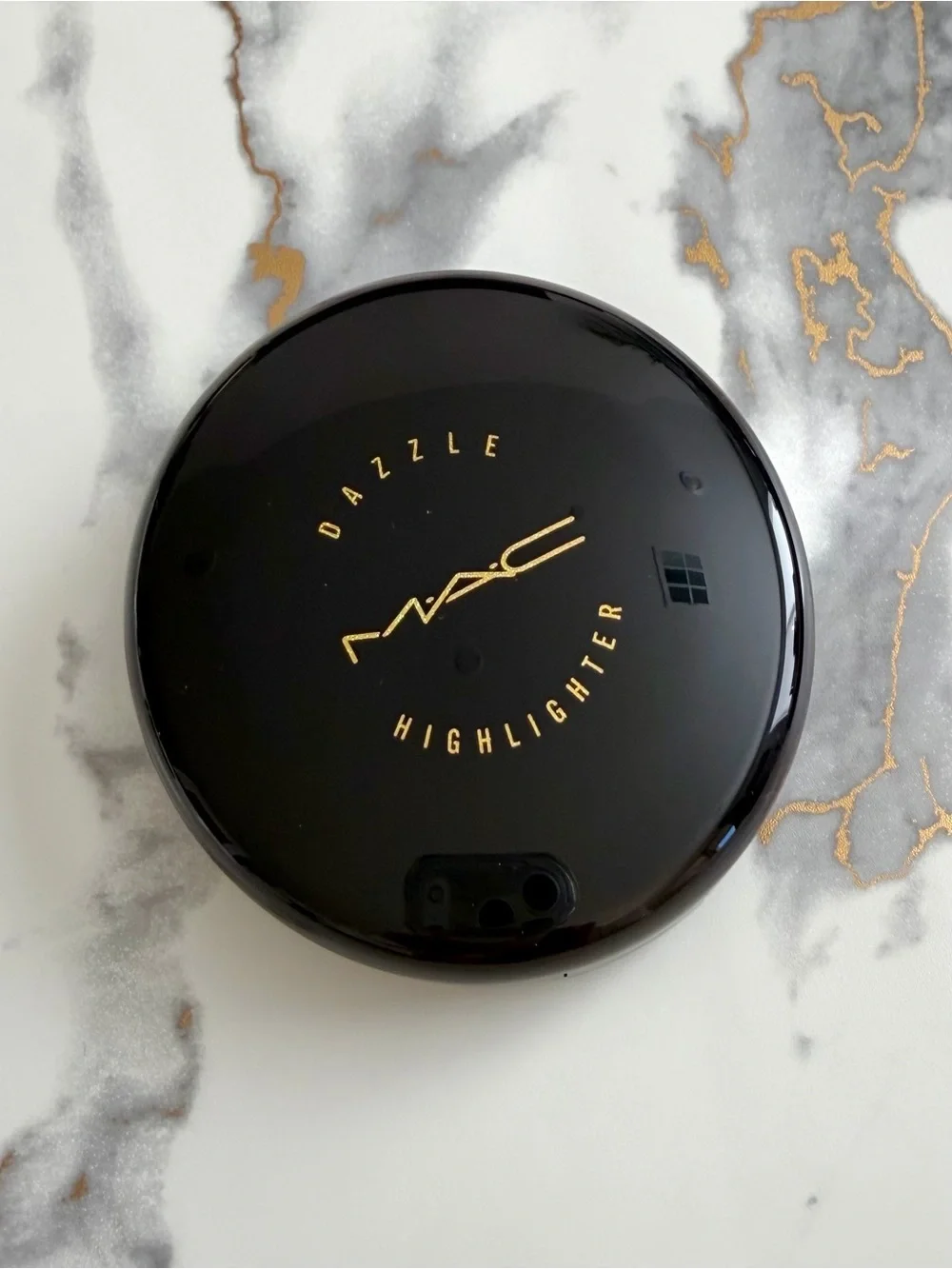 MAC Cosmetics Limited Edition Dazzle Highlighter in Dazzlepink STUNNING!